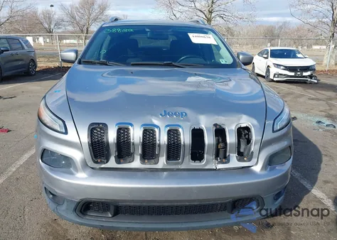 2015 Jeep Cherokee Latitude z USA, uszkodzony, nr VIN 1C4PJMCB9FW687310